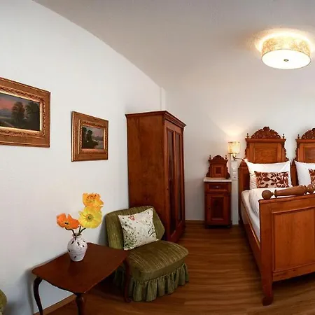 Der Ballhaushof Апартаменты Пруц